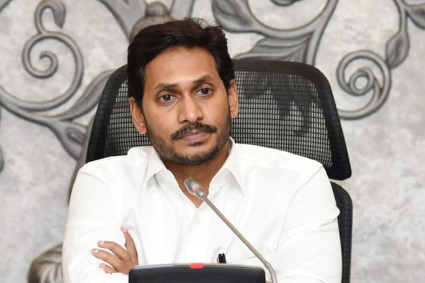 YS Jagan: పవన్ కళ్యాణ్ ఎఫెక్ట్.. ఆ ఎమ్మెల్యేకు సీఎం జగన్ మంత్రి పదవి ఇస్తారా ?