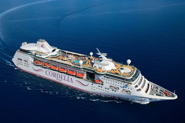 Viral News: కరోనా దెబ్బతో.. ఒంటరిగా నెల రోజులు పడవలోనే.. ఏకంగా 6వేల కి.మీ ప్రయాణం..