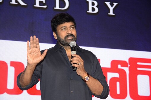 5. బయట మనం అందంగా కనిపించాలంటే లోపల కూడా కచ్చితంగా ప్రశాంతంగా ఉండాలి. ఫిజికల్ ఫిట్‌నెస్‌ ఎంత ముఖ్యమో.. మెంటల్ గా కూడా అంత దూరంగా ఉండడం చిరంజీవికి ఉన్న ప్రత్యేక గుణం. వీలైనంత వరకు మానసిక ప్రశాంతత కోసం చిరంజీవి సుదూర ప్రాంతాలకు వెళ్తుంటాడు.
