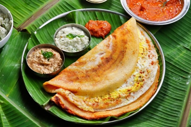 Egg Dosa: ఎగ్ దోశకు తినడానికి డబ్బులు అడిగితే అమ్మ నో అంది.. బీటెక్ విద్యార్థి ఏం చేశాడంట