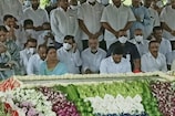 CM Jagan-YS Sharmila: ఒకే వేదికపై జగన్-షర్మిల.. అనుమానాలు పెంచిన వైఎస్ఆర్ వర్ధంతి