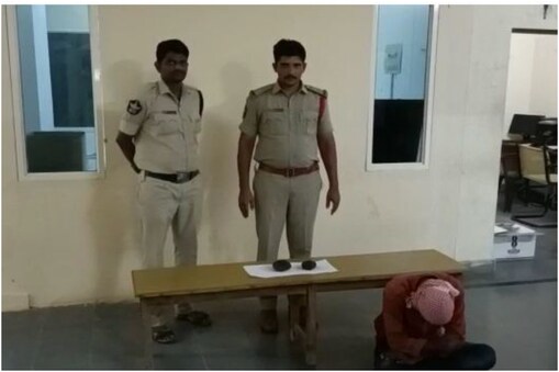 అనంతపురంలో బాంబులు తయారు చేస్తున్న యువకుడు అరెస్ట్