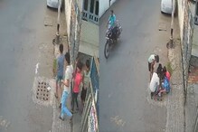 Shocking Video: పిల్లలు టపాసుల్లో భాస్వరాన్ని కాగితంలో పోశారు.. మ్యాన్‌హోల్‌పై ఉంచి..
