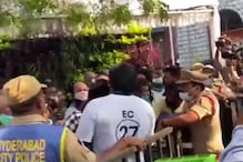MAA Elections: 'మా' ఎన్నికల పోలింగ్ కేంద్రం వద్ద ఉద్రిక్తత.. ఇరువర్గాల వాగ్వాదం MAA Elections: 'మా' ఎన్నికల పోలింగ్ కేంద్రం వద్ద ఉద్రిక్తత.. ఇరువర్గాల వాగ్వాదం