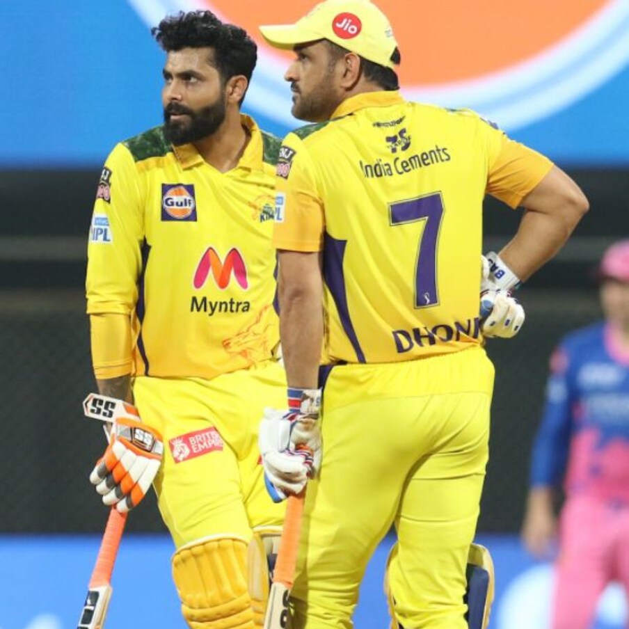  దాంతో ప్రస్తుతం ధోని వారసుడి కోసం చెన్నై సూపర్ కింగ్స్ గాలిస్తోంది. అయితే ఇప్పటికిప్పుడే ధోని లాంటి నాయకుడిని గుర్తించడం చెన్నై సూపర్ కింగ్స్ యాజమాన్యానికి కత్తి మీద సాము లాంటిదే. దాంతో అతడిని మరో ఏడాది పాటు చెన్నై కెప్టెన్ గానే ఉంచి.. మరుసటి ఏడాది అంటే 2024లో కొత్త కెప్టెన్ ను ప్రకటించే ఉద్దేశంలో ఉన్నట్లు తెలుస్తుంది.