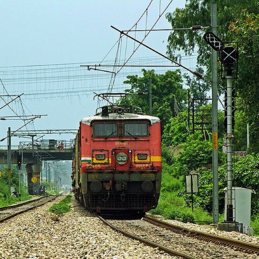  Train No.17436: కర్నూల్ సిటీ-కాచిగూడ ట్రైన్ ను ఫిబ్రవరి 8, 9 తేదీల్లో రద్దు చేసినట్లు దక్షిణ మధ్య రైల్వే వెల్లడించింది.(ప్రతీకాత్మక చిత్రం)
