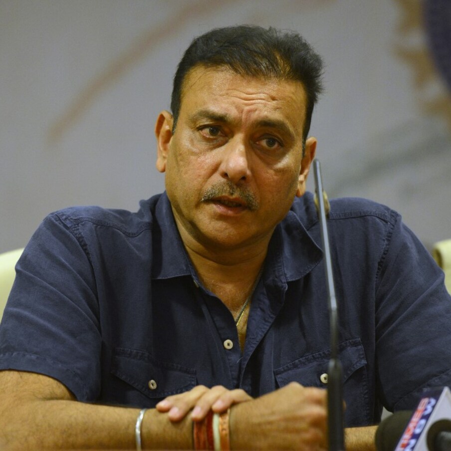  ఏడాది చివర్లోది నాకౌట్ పద్దతిలో జరిగే అవకాశం ఉన్నట్లు పేర్కొన్నాడు. రాబోయే రోజుల్లో ఐపీఎల్ జట్లు 10 నుంచి 12కు పెరిగే అవకాశం ఉన్నట్లు తెలిపాడు. అంతేకాకుండా ద్వైపాక్షిక టోర్నీలు తగ్గే అవకాశం కూడా ఉన్నట్లు పేర్కొన్నాడు.
