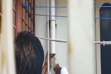 Viral Video: ఇదేందిదీ... డ్రైనేజీ పైపుల్లో నోట్ల కట్టలు.. ఎక్కడా చూడలే.. షాక్ అవ్వాల్సిందే