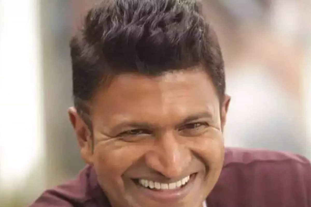 Puneeth Rajkumar Proves He's Truly A Power Star, Keeps The Show Going