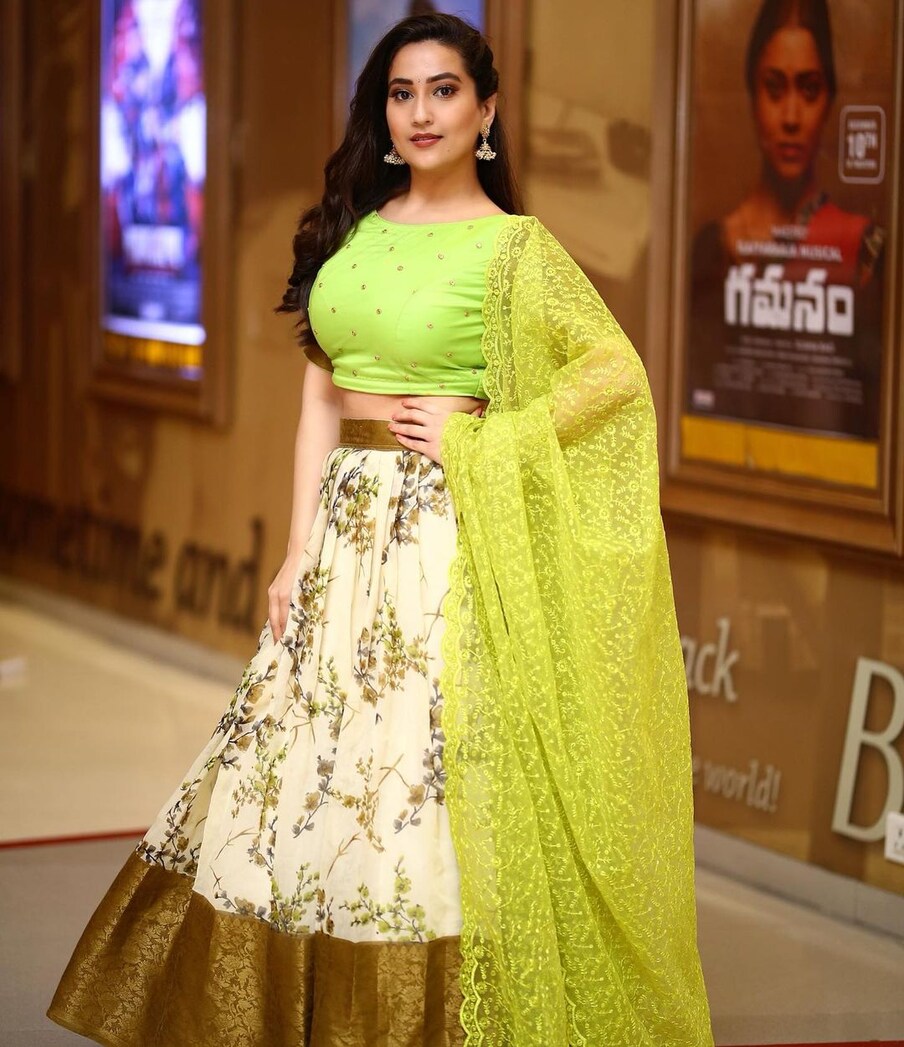  Anchor Manjusha : యాంకర్ మంజూష గురించి ప్రత్యేక పరిచయం చేయాల్సిన పనిలేదు. యాంకర్‌గా పేరు తెచ్చుకోక ముందు కొన్ని సినిమాల్లో కనిపించి తన నటనతో అదరగొట్టింది. Photo : Instagram