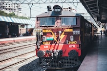 మరో పది రైళ్లను రద్దు చేసిన దక్షిణ మధ్య రైల్వే.. వివరాలివే మరో పది రైళ్లను రద్దు చేసిన దక్షిణ మధ్య రైల్వే.. వివరాలివే
