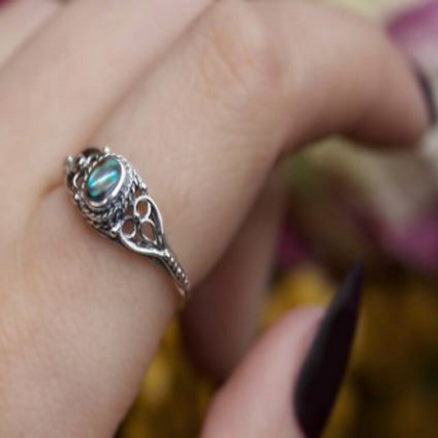 as per astrology wearing silver ring brings wealth and ...