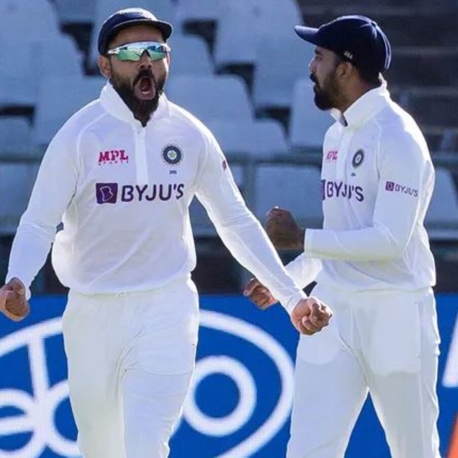  విరాట్ కోహ్లీ (Virat Kohli) టీ20 కెప్టెన్సీ నుంచి తప్పుకొన్న తర్వాత.. బీసీసీఐ (BCCI) అతడిని వన్డే సారథ్య బాధ్యతల నుంచి తప్పించిన సంగతి తెలిసిందే. ఇప్పుడు కోహ్లీ.. తనకు తానే స్వయంగా టెస్ట్ కెప్టెన్సీ బాధ్యతల నుంచి తప్పుకుంటున్నట్టు ప్రకటించాడు. ఈ సందర్భంగా ఫ్యాన్స్, టీమిండియా మాజీ క్రికెటర్లు కోహ్లీకి ప్రత్యేక విషెస్ చెబుతున్నారు.