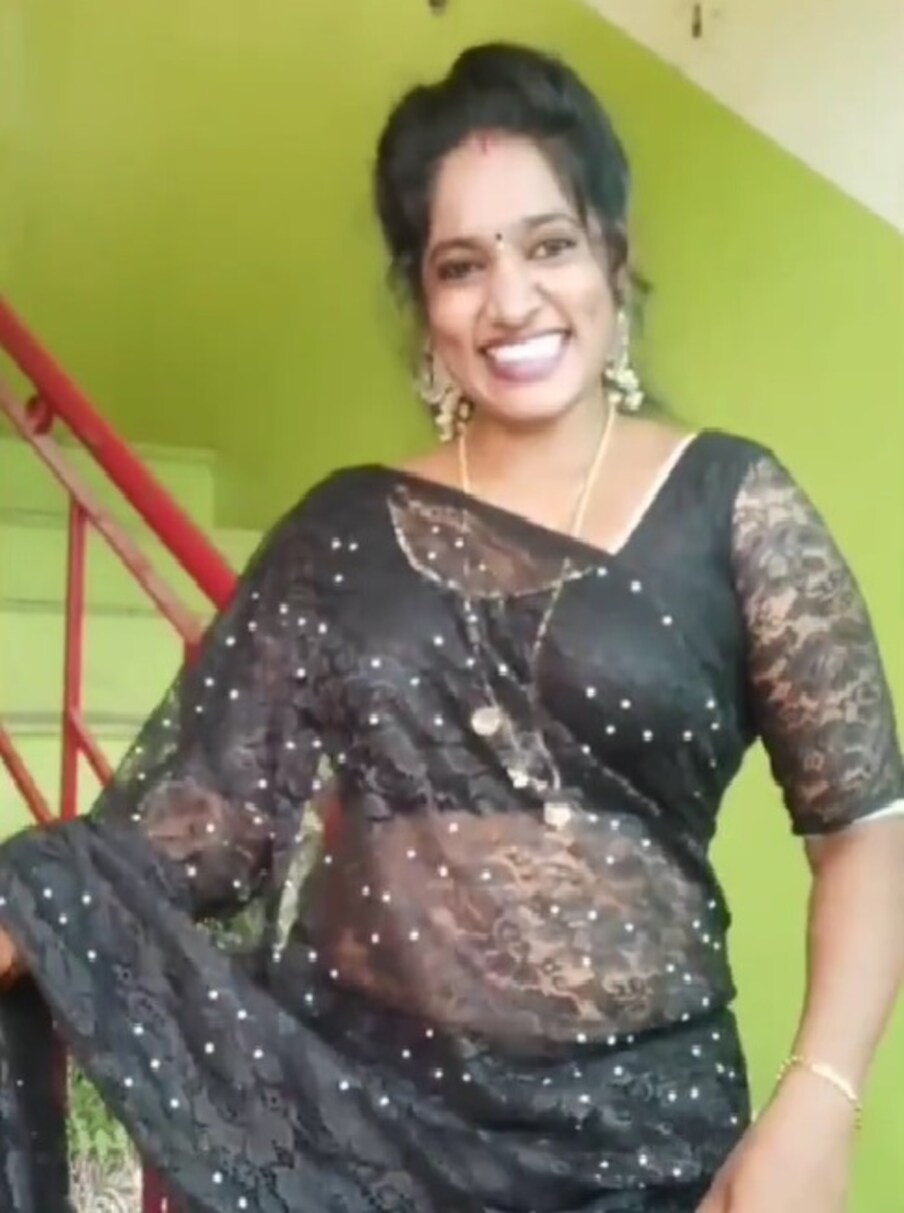  తమిళనాడులో ‘అన్నపూర్ణి’ అంశం హాట్ టాపిక్‌గా మారడంతో తాను కూడా ఇలా గెటప్ వేశానని.. మాతగా మారడం తన ఉద్దేశం కాదని చెప్పింది.