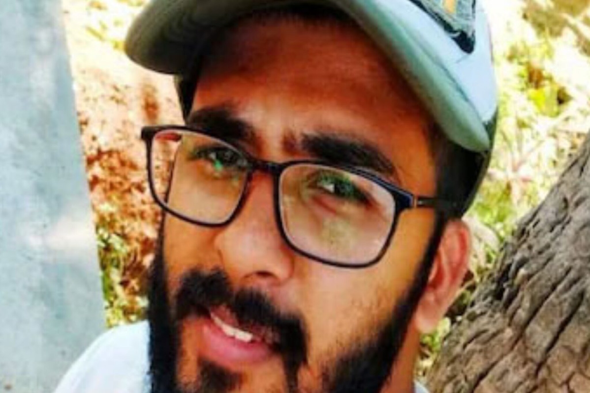 Triangle Love Story: ఇద్దరమ్మాయిలతో లవ్.. ముగ్గురూ కలిసి బీచ్‌లో మాట్లాడుకుంటుండగా..