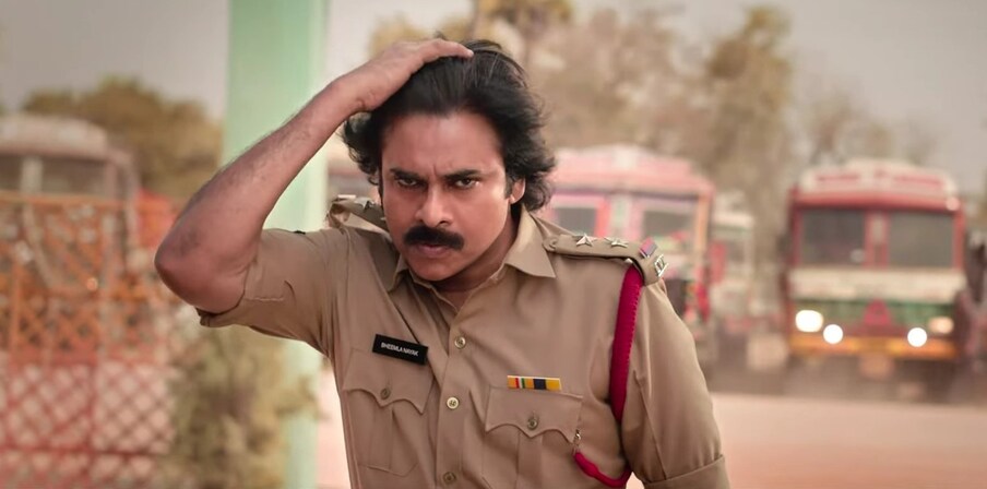  మరోవైపు గత శుక్రవారం రిలీజ్ అయిన భీమ్లా నాయక్ సినిమా కలెక్షన్లలో దూసుకుపోతోంది. ఇప్పటికే వంద కోట్ల మార్క్ అందుకుంది. ఏపీ, తెలంగాణతో పాటు ఇతర రాష్ట్రాలు, విదేశాల్లోనూ సినిమా సక్సెస్ ఫుల్ గా రన్ అవుతున్నట్లు యూనిట్ ప్రకటించింది. (ప్రతీకాత్మకచిత్రం)