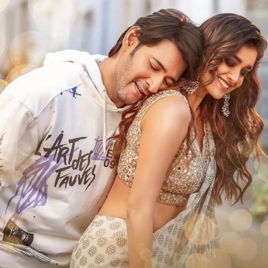  త్రివిక్రమ్ మూవీ తర్వాత రాజమౌళి దర్శకత్వంలో ప్యాన్ ఇండియా మూవీ చేయనున్నారు. ఈ సినిమాను అడ్వెంచర్ నేపథ్యంలో తెరకెక్కిస్తున్నట్టు సమాచారం. ఈ సినిమా ఈ యేడాది దసరా కానుకగా అధికారికంగా ప్రారంభం కానుంది.  (Twitter/Photo)