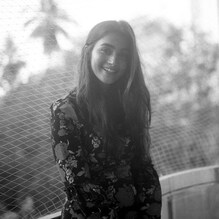 Pooja Hegde : క్యూట్ లుక్స్‌తో బ్లాక్ టాప్‌లో మెస్మరైజ్ చేస్తోన్న పూజా హెగ్డే..