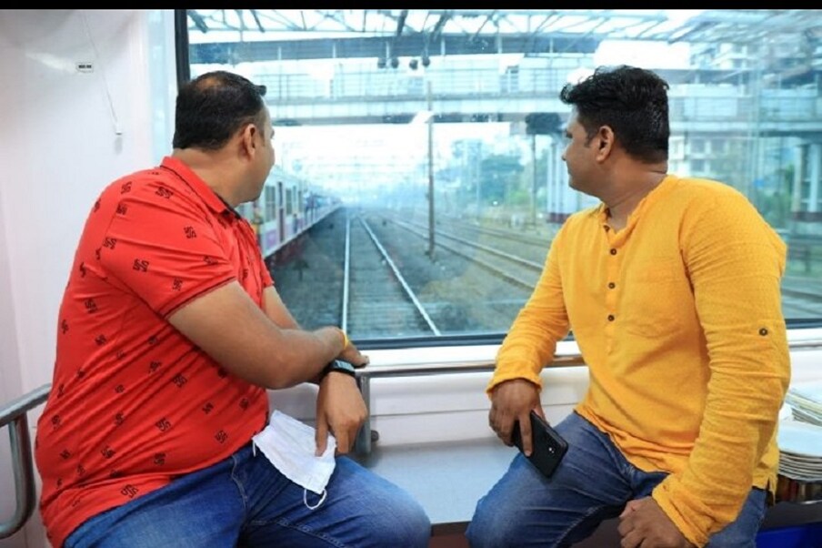  3. ఈ జర్నీలో సక్లేష్‌పూర్-సుబ్రమణ్య ఘాట్ సెక్షన్‌లో ప్రయాణం అద్భుతంగా ఉంటుంది. మరి ఈ టూర్ ప్యాకేజీ ఎలా సాగుతుందో తెలుసుకోండి. ఐఆర్‌సీటీసీ టూరిజం విస్టాడోమ్ టూర్ యశ్వంత్‌పూర్‌లో ప్రారంభం అవుతుంది. పర్యాటకులు ఉదయం 7 గంటలకు యశ్వంత్‌పూర్ రైల్వే స్టేషన్‌లో విస్టాడోమ్ కోచ్ ఎక్కాలి. (ప్రతీకాత్మక చిత్రం)