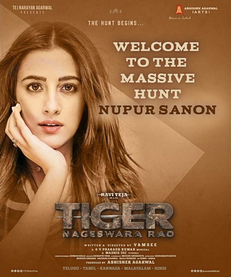  ‘టైగర్ నాగేశ్వరరావు’ విషయానికొస్తే.. రాబిన్ హుడ్ తరహా బందిపోటు దొంగ. తాను దోచుకున్న దాంట్లో పేదలకు సాయం చేస్తుండేవారు. అందుకే ఆయనకు ప్రజల్లో ఎంతో పేరుండేది. ఈయన్ని బ్రిటిష్ పట్టుకొని ఉరి తీశారు. అలాంటి పాత్ర సరసన నుపుర సనన్ అంటే యాక్టింగ్‌కు స్కోప్‌ ఉన్న పాత్రే అనే చెప్పాలి. ఈ సందర్భంగా చిత్ర యూనిట్‌.. ఆమెకు స్వాగతం పలుకుతూ.. ఓ పోస్టర్‌ను రిలీజ్ చేశారు. (Twitter/Photo)