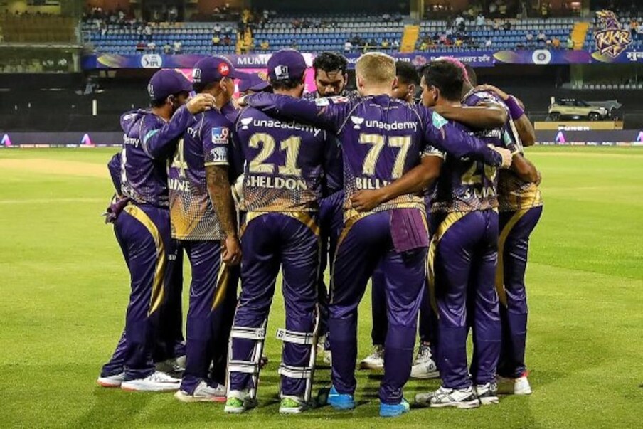  ఐపీఎల్ 2022 (IPL 2022) సీజన్ ప్లే ఆఫ్ రేస్ పీక్ స్టేజికి చేరుకుంది. మొదటి నాలుగు స్థానాల్లో నిలవడానికి పోటీ తీవ్రతరం అయింది. ఇక, ఐపీఎల్‌లో అత్యంత బలమైన జట్లలో కోల్‌కతా నైట్ రైడర్స్ ఒకటి. ఎందుకంటే ఈ జట్టులో స్టార్ ప్లేయర్ల సంఖ్య చాలా ఎక్కువ. అయితే, కేకేఆర్ ప్రదర్శన మాత్రం ఈ సీజన్ లో నిరాశపర్చింది. 12 మ్యాచుల్లో కేవలం ఐదు మాత్రమే గెలిచి పది పాయింట్లతో ఏడో స్థానంలో నిలిచింది కేకేఆర్. ఈ టీమ్‌లోని స్టార్ ప్లేయర్‌ల భార్యలు మరియు గర్ల్ ఫ్రెండ్స్ ఏం చేస్తారో ఓ లుక్కేద్దాం.