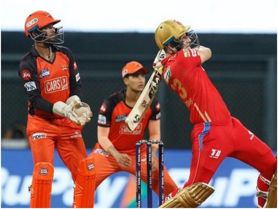  ఐపీఎల్ 2022 (IPL 2022) సీజన్ లీగ్ స్టేజి ముగిసింది. 70 మ్యాచుల లీగ్ స్టేజీలో ఎన్నో రికార్డులు నమోదయ్యాయ్. ఇక..ఐపీఎల్ తొలి సీజన్ 2008లో జరిగింది. అప్పటి నుండి ఇప్పటివరుకు నమోదు కానీ రికార్డు ఇప్పుడు నమోదైంది. సన్‌రైజర్స్ హైదరాబాద్, పంజాబ్ కింగ్స్ మధ్య జరిగిన మ్యాచ్‌ ఇందుకు వేదికైంది.సీజన్ సిక్స్‌ల సంఖ్య వెయ్యి దాటాయి. ఐపీఎల్ చరిత్రలో ఇలా జరగడం ఇదే తొలిసారి.