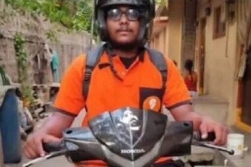Success Story: అప్పుడు ఫుడ్ డెలివరీ ఏజెంట్... ఇప్పుడు సాఫ్ట్‌వేర్ ఇంజనీర్... విశాఖ కుర్రాడి ఘనత
(Image credit: Shaik Abdul Sathar/LinkedIn)