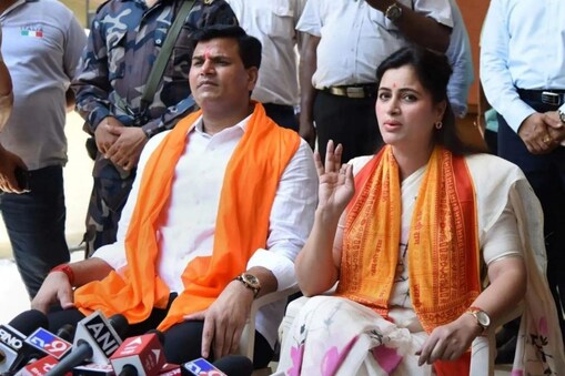 నవనీత్ రానా దంపతులు
