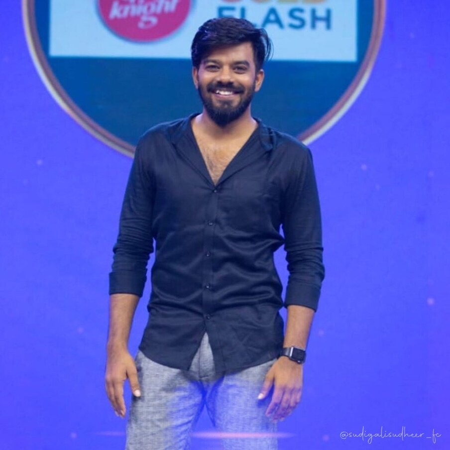  బుల్లితెర ప్రేక్షకులకు  కమెడియన్ సుడిగాలి సుధీర్ గురించి ప్రత్యేకంగా పరిచయం అక్కర్లేదు.ఎక్స్ ట్రా జబర్దస్త్ ని కేవలం సుధీర్ స్కిట్స్ కోసమే చూసేవాళ్ళు ఉన్నారు,