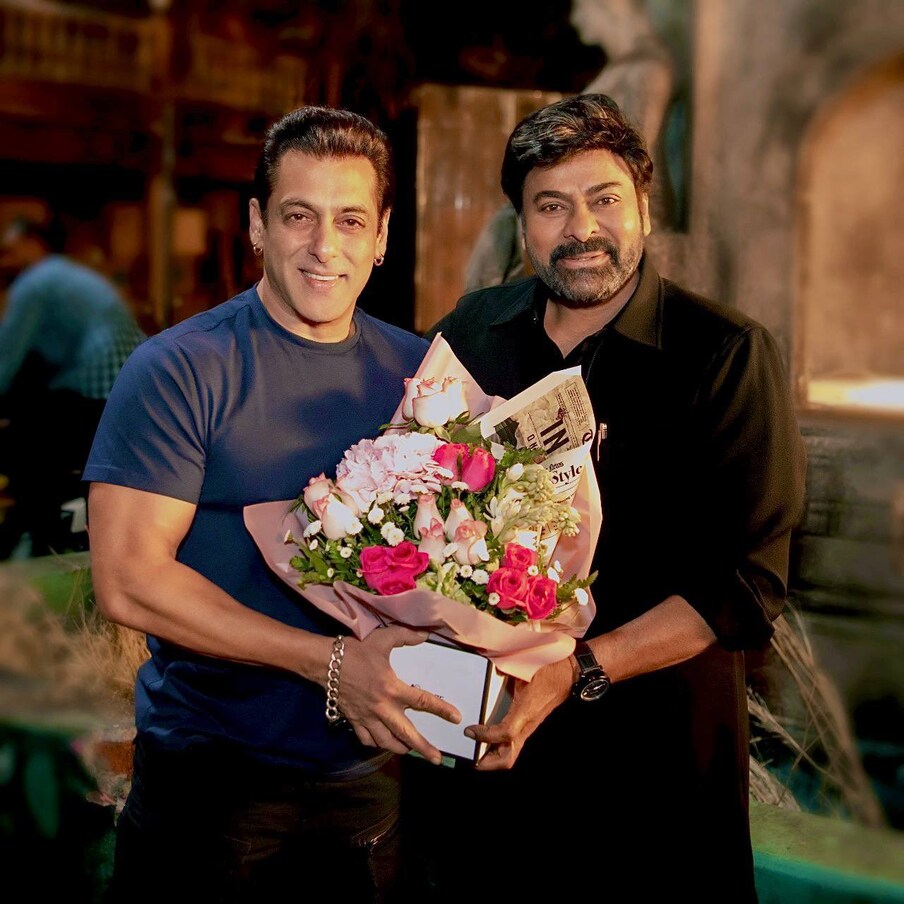  ఇప్పటికే విడుదల చేసిన ఈ మూవీ పోస్టర్స్ లో చిరంజీవి రఫ్‌లుక్‌తో మెగా లోకాన్ని ఆకట్టుకుంది. ఈ సినిమాలో చిరంజీవి తన ఏజ్‌కు తగ్గ పాత్రలో నటించారు. చిరంజీవికి చెల్లెలుగా న‌య‌నతార కనిపించనుంది.