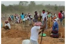 ఆ జిల్లాలో  ఆగమ్యగోచరంగా ఉపాధి హామీ కూలీల పరిస్థితి..  వేతనాలు చెల్లింపులో జాప్యంతో పస్తుల
