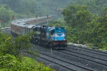Special Trains: విశాఖపట్నం నుంచి వీక్లీ స్పెషల్ ట్రైన్స్... రూట్స్, టైమింగ్స్ వివరాలివే Special Trains: విశాఖపట్నం నుంచి వీక్లీ స్పెషల్ ట్రైన్స్... రూట్స్, టైమింగ్స్ వివరాలివే