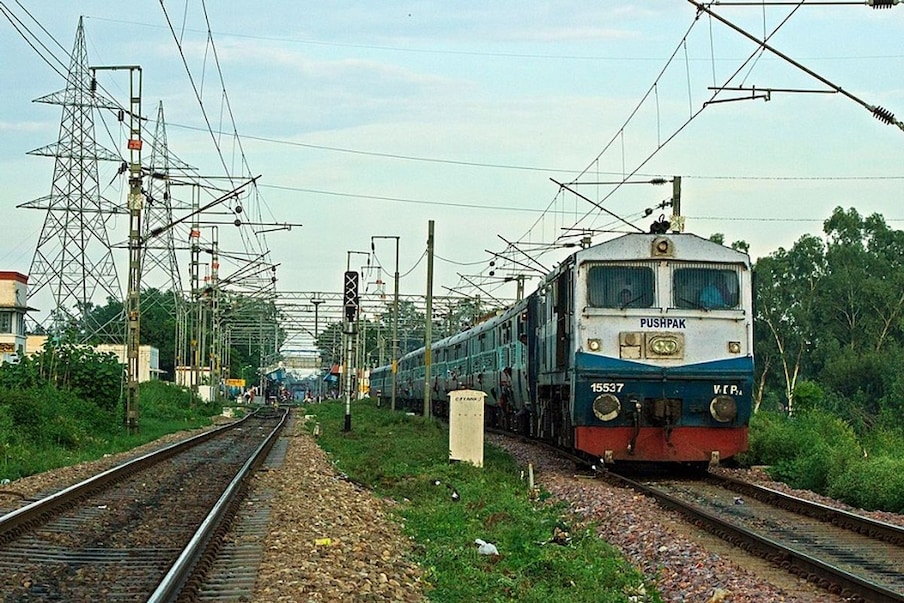  Train No.07464: విజయవాడ-గుంటూరు ట్రైన్ ను ఈ నెల 10, 11 తేదీల్లో రద్దు చేశారు అధికారులు. (ప్రతీకాత్మక చిత్రం)