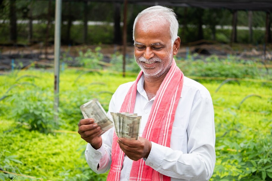  1. ప్రధాన మంత్రి కిసాన్ సమ్మాన్ నిధి పథకం (PM Kisan) పథకానికి సంబంధించిన 11వ ఇన్‌స్టాల్‌మెంట్ మే 31న విడుదలైంది. 10 కోట్లకు పైగా రైతులకు కేంద్ర ప్రభుత్వం రూ.21,000 కోట్లు విడుదల చేసింది. పీఎం కిసాన్ స్కీమ్ కింద రూ.2,000 ఇన్‌స్టాల్‌మెంట్ పొందాలంటే ఇకేవైసీ చేయించడం తప్పనిసరి. (ప్రతీకాత్మక చిత్రం)