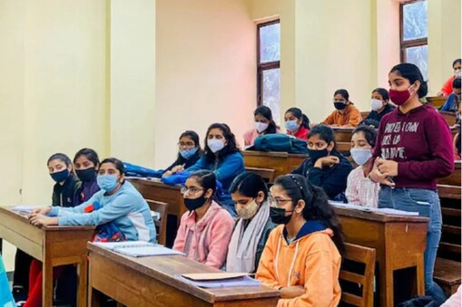  దివ్యాంగ , అనాథ పిల్లలకు గుడ్ న్యూస్.. ఏఐసీటీఈ భారీ స్థాయిలో స్కాలర్ షిప్స్ .. చదివితే సంతోషిస్తారు ! 
