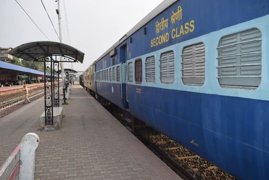  Train No.07034: కాకినాడ టౌన్-సికింద్రాబాద్ ట్రైన్ ను జనవరి 18న నడపనున్నారు.