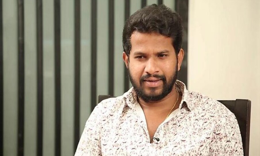  ఇదిగో పులి అంటే అదిగో తోక అనేవారు అప్పట్లో ఉండేవారు. కానీ ఇప్పుడు అంతా సోషల్ మీడియా యుగం అయిపోయింది. సామజిక మాధ్యమాల్లో చిన్న అగ్గిపుల్ల వేస్తే చాలు అది అగ్నిప్రవాహమే అవుతోంది. ఏ చిన్న రూమర్ పుట్టినా అలవోకగా స్ప్రెడ్ అవుతోంది.