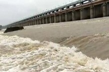 గోదావరి ఉగ్రరూపం.. ధవళేశ్వరం దగ్గర మూడో ప్రమాద హెచ్చరిక..! పోలవరంపై ప్రభావమెంత?