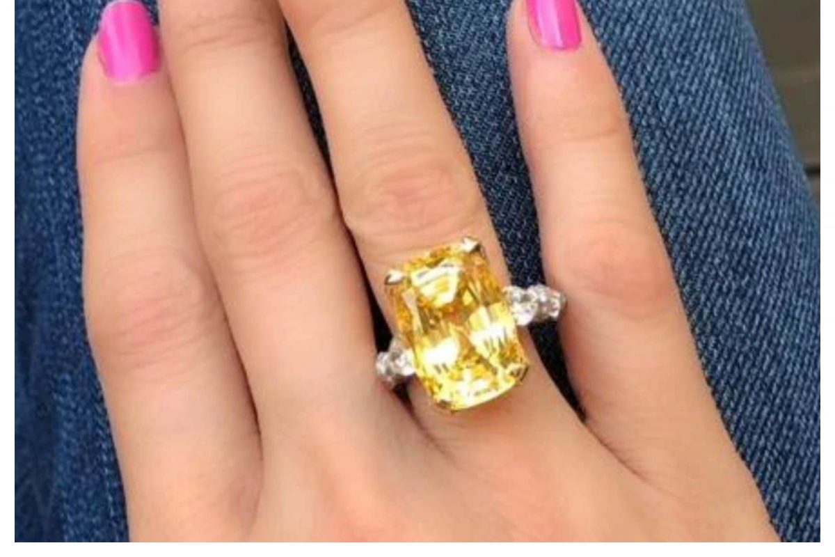 Yellow sapphire in hot sale telugu language