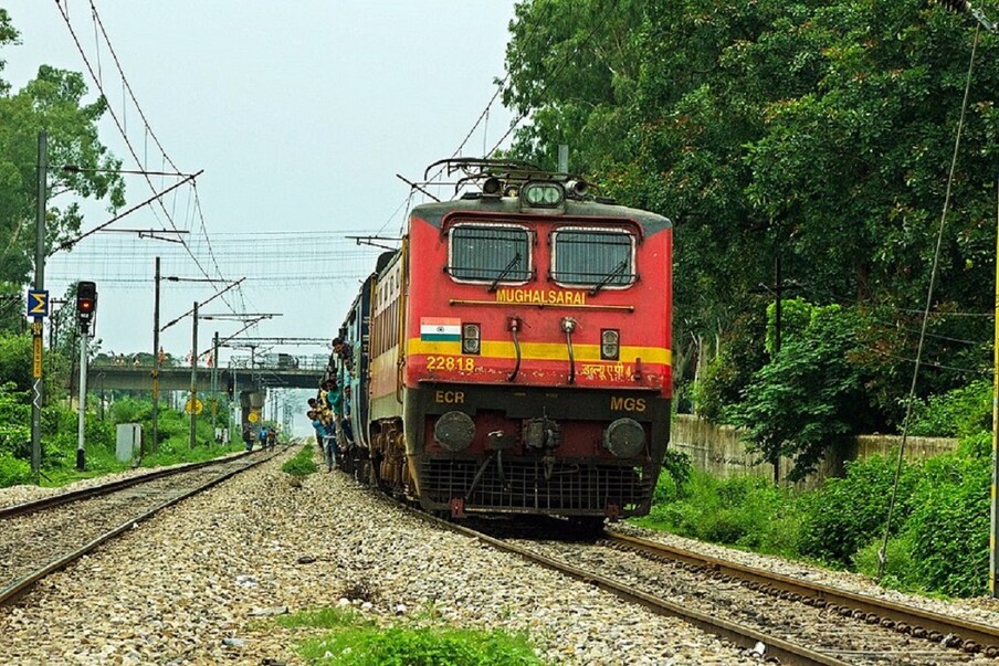  Train No.07464: విజయవాడ-గుంటూరు MEMU ట్రైన్ సైతం రద్దైన ట్రైన్ల జాబితాలో ఉంది. (ప్రతీకాత్మక చిత్రం)