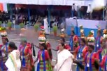 Independence day: జానపద కళాకారులతో మమతా బెనర్జీ అదిరిపోయే స్టెప్పులు.. వీడియో వైరల్..