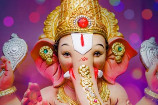 వినాయకుడి ప్రతిమతో గోల్డ్ బార్స్‌.. పండుగ సందర్భంగా ఆఫర్.. ఎక్కడో తెలుసా !
