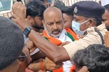 ఢిల్లీ నుంచి గల్లీకి చేరిన లిక్కర్‌ స్కాం లొల్లి .. బీజేపీ అధ్యక్షుడు బండి సంజయ్‌ అరెస్ట్‌