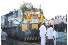 రైల్వే ప్రయాణికులకు శుభవార్త..తిరుపతి, సికింద్రాబాద్ తో పాటు ఆ ప్రాంతాలకు స్పెషల్ ట్రైన్లు రైల్వే ప్రయాణికులకు శుభవార్త..తిరుపతి, సికింద్రాబాద్ తో పాటు ఆ ప్రాంతాలకు స్పెషల్ ట్రైన్లు