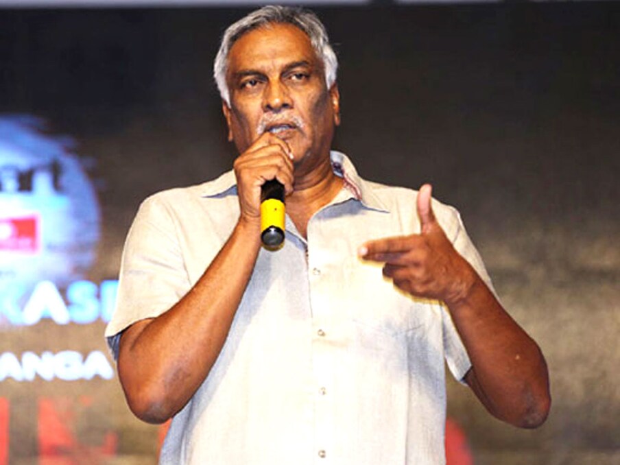  పడుతున్నారన్నారు. యంగ్ హీరోలంతా ఈ పద్ధతిని మార్చుకోవలసిన అవసరం ఉంది. విష్వక్ సేన్ చేసిన పని అర్జున్ గారికి మాత్రమే కాదు .. నిర్మాత అనే ప్రతి ఒక్కరికీ .. దర్శకుడు అనే ప్రతి ఒక్కరికీ కూడా అవమానమే" అంటూ చెప్పుకొచ్చారు తమ్మారెడ్డి భరద్వాజ్.