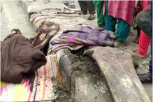 Delhi Accident: రోడ్డుపక్కన నిద్రిస్తున్న వారిపైకి దూసుకెళ్లిన ట్రక్కు.. నలుగురు దుర్మరణం