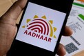 Aadhaar Card: మీ మొబైల్‌లో ఈ ఆధార్ వివరాలు అప్‌డేట్ చేయొచ్చు... ఆన్‌లైన్ ప్రాసెస్ ఇదే