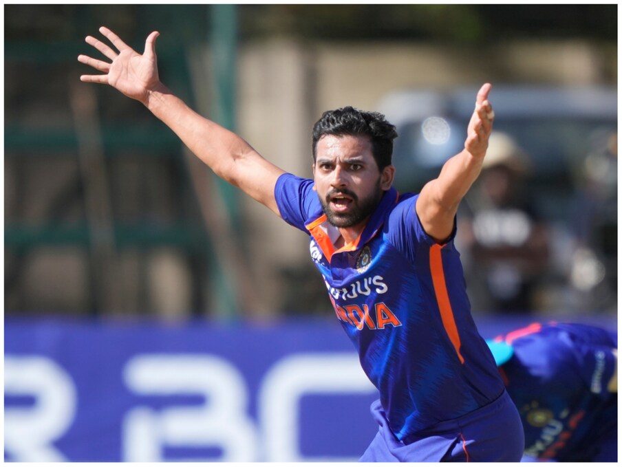  ,[object Object], ఫాస్ట్ బౌలర్ దీపక్ చాహర్ మొత్తం IPL 2022కి దూరమయ్యాడు. తరువాత అతను కొన్ని వైట్-బాల్ గేమ్‌లలో భారతదేశం కోసం ఆడాడు. కొన్ని విజయ్ హజారే ట్రోఫీ మ్యాచ్‌లలో రాజస్థాన్ తరఫున కూడా ఆడాడు, కానీ అతను ఫిట్‌గా ఉండలేకపోయాడు. అతను లిమిటెడ్-ఓవర్ క్రికెట్‌లో టీమ్ ఇండియాకి చాలా వాల్యుబుల్ ప్లేయర్ కాబట్టి IPL 2023లో చెన్నై సూపర్ కింగ్స్ కోసం ఆడుతున్నప్పుడు, అతని ఆటతీరును నిశితంగా పరిశీలిస్తారు.
