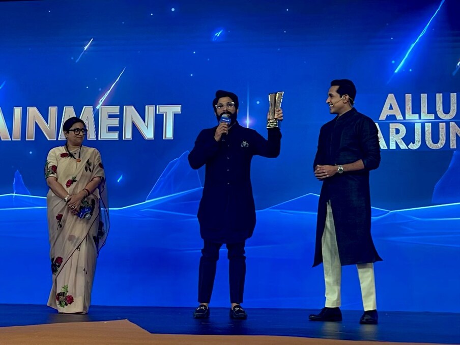  అది అలా ఉంటే పుష్ప ది రూల్ ఎప్పుడు సెట్స్ పైకి వెళ్తుందో అని.. ఎంతో ఆసక్తిగా ఎదురు చూస్తున్నారు ఆయన ఫ్యాన్స్. మొన్నటి వరకు ఈ సినిమా దసరా తర్వాత షూటింగ్‌ను ప్రారంభించనుందని టాక్ నడిచింది. అయితే లేటెస్ట్ సమాచారం మేరకు ఈసినిమా నవంబర్‌లో ప్రారంభం కానుందని తెలుస్తోంది. అల్లు ఫ్యామిలీ గండిపేట సమీపంలో ఓ పది ఎకరాల్లో కొత్తగా ఓ స్టూడియోను నిర్మించారు. ఈ స్టూడియోలో పుష్ప2 షూటింగ్ ప్రారంభం కానుందని అంటున్నారు.   Photo : Twitter