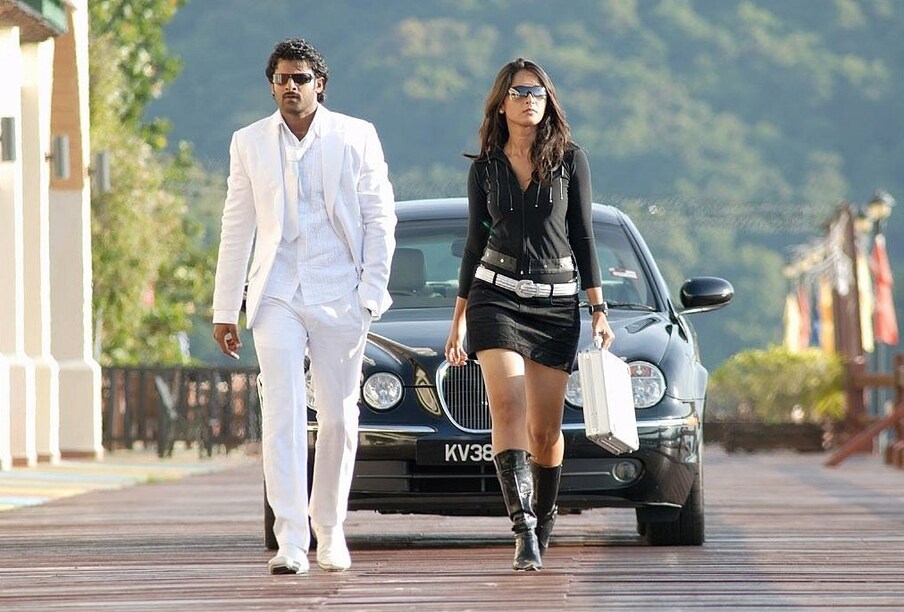  ఈ సినిమాను కేవలం నాలుగున్నర నెలల్లో షూట్ చేసి రిలీజ్ చేశాం. ప్రభాస్ కెరీర్ లో బెస్ట్ ఫస్ట్ డే కలెక్షన్స్ వచ్చాయి. ఈ సినిమాకు మణిశర్మ సంగీతం మరో ఆకర్షణ అయ్యింది. టీమ్ అంతా ప్యాషన్ తో వర్క్ చేశాం. ది బెస్ట్ క్వాలిటీతో వరల్డ్ వైడ్ గా ఈ నెల 23న బిల్లా రిలీజ్ చేస్తున్నాం. ఫ్యాన్స్ అంతా ఎంజాయ్ చేయండన్నారు. (Twitter/Photo)